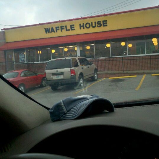 waffle house river district clarksville tn