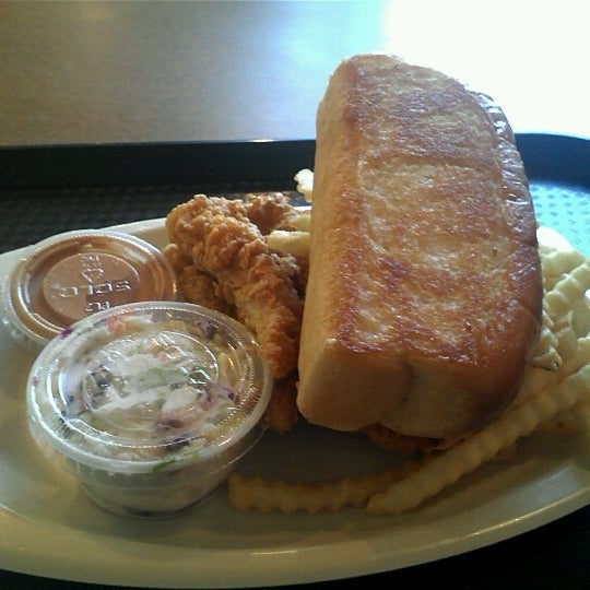 Photo taken at Raising Cane&#39;s Chicken Fingers by Daniejay J. on 6/24/2012