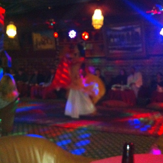 Foto tomada en Imperial Fez Mediterranean Restaurant And Lounge  por Wes F. el 1/13/2012