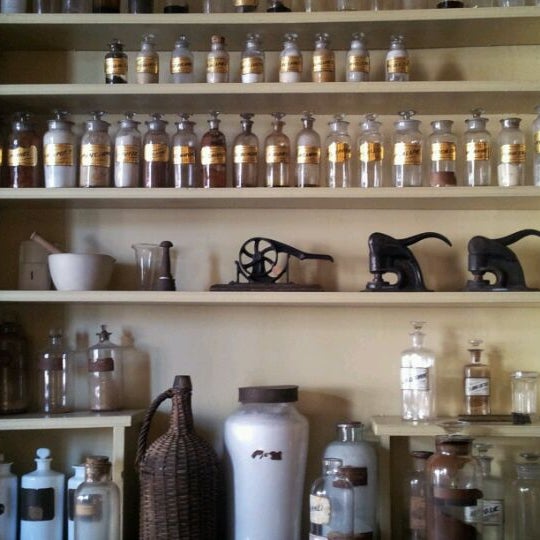 Photo taken at Stabler-Leadbeater Apothecary Museum by Vanessa. C. on 5/27/2012