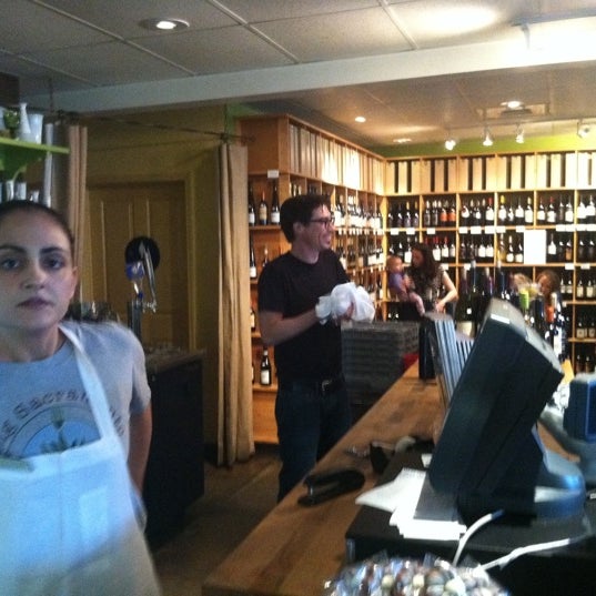 4/19/2012에 Michelle P.님이 Selland&#39;s Market-Café에서 찍은 사진