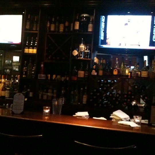 1/18/2011 tarihinde jon a.ziyaretçi tarafından Court Street Bar &amp; Restaurant'de çekilen fotoğraf
