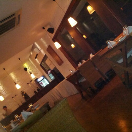 Foto tirada no(a) The Forresta Kitchen &amp; Bar por Avdesh G. em 8/20/2012
