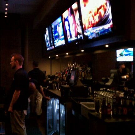 Foto diambil di Lou&#39;s City Bar oleh Anna J. pada 3/7/2011
