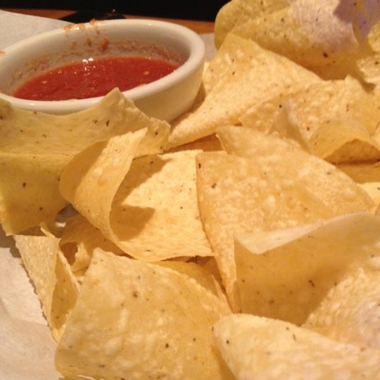 Photo taken at Chili&#39;s Grill &amp; Bar by Kristal K. on 4/6/2012