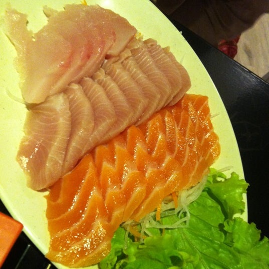 Photo taken at Osanai Temaki &amp; Sushi by Idmar R. on 11/9/2011