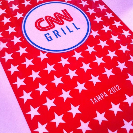 8/27/2012 tarihinde Duncan B.ziyaretçi tarafından CNN Grill @ RNC (Tampa Bay Times Forum)'de çekilen fotoğraf