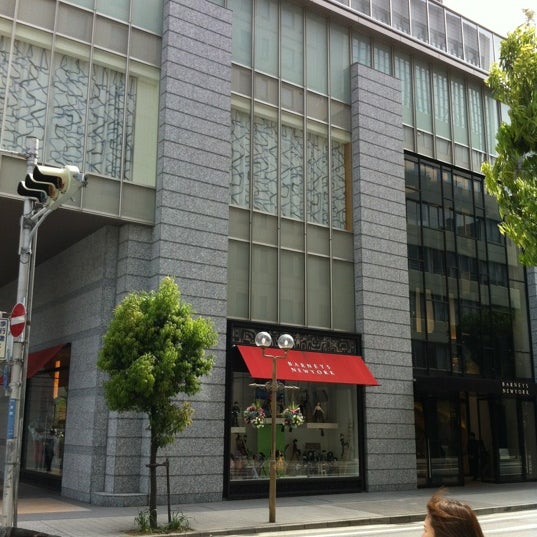 バーニーズニューヨーク 神戸 中央区 中央区京町25