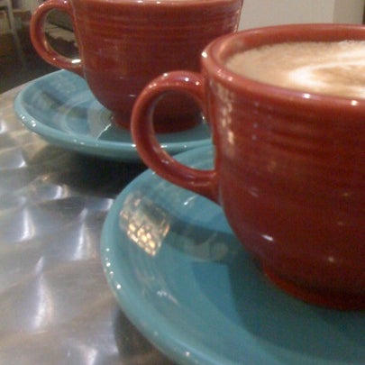 Photo taken at Oh Yeah! Ice Cream &amp; Coffee Co. by lisa c. on 1/1/2011