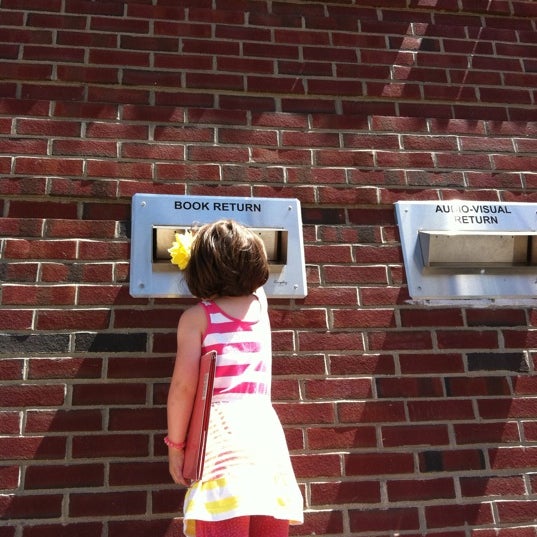 Crandall Library College Library in Glens Falls