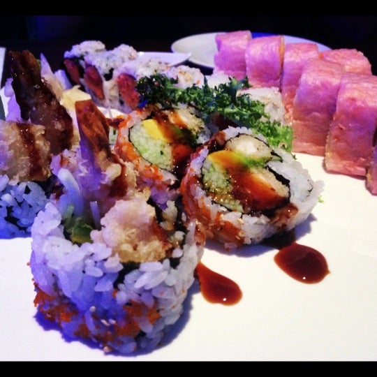 รูปภาพถ่ายที่ Kumo Sushi โดย Christopher 🚀 M. เมื่อ 6/15/2012