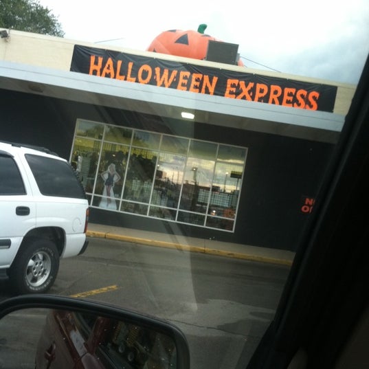 Halloween Express Cedar Rapids Ia