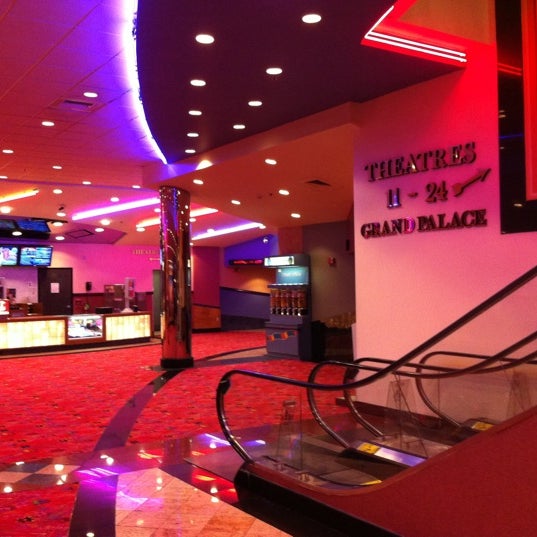 Regal Edwards Greenway Grand Palace ScreenX & RPX 107 tavsiye'da