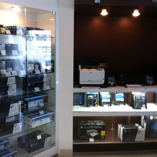 3/9/2012 tarihinde Marco S.ziyaretçi tarafından HP Store Providencia'de çekilen fotoğraf
