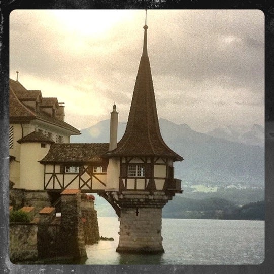 Schloss Oberhofen Hof Castle