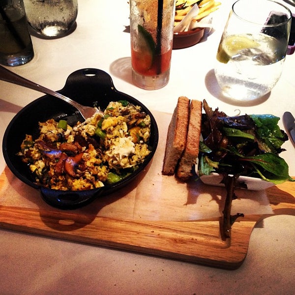 Photos at Fig & Olive 17 tips from 1003 visitors