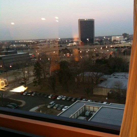 2/28/2012 tarihinde SevilayMuratziyaretçi tarafından Detroit Marriott Troy'de çekilen fotoğraf
