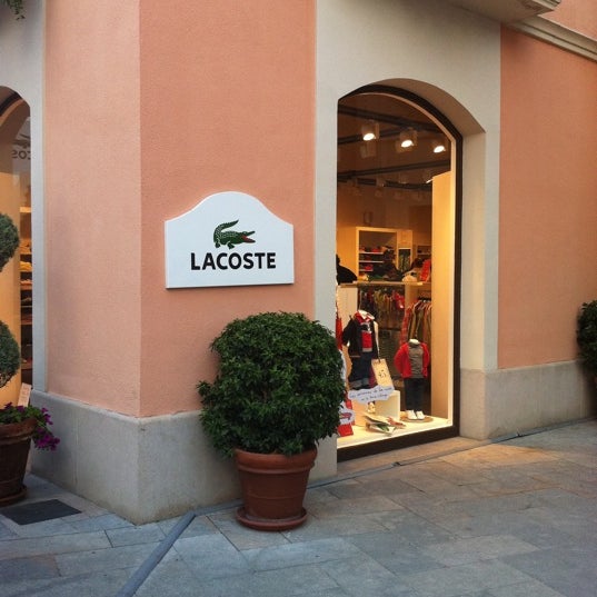 Fotos en Lacoste Tienda de ropa