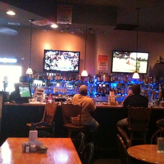 Photo taken at Morgy&#39;s Pub &amp; Grill by Reggie W. on 7/17/2011
