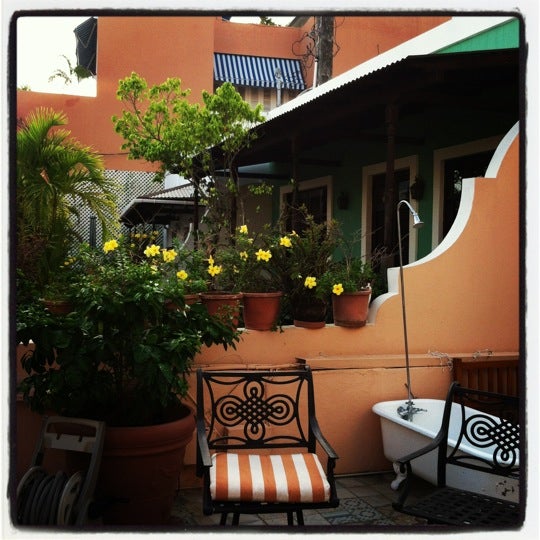 Foto tirada no(a) Villa Herencia Hotel por Ronald B. em 6/23/2012
