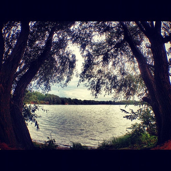 Пляж пос чкалова самара. Чкаловские озера самара платный пляж. Озеро чкаловка. Озеро чкаловка. Посёлок самарский самарская область пляж.