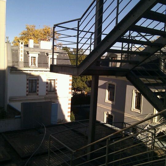 รูปภาพถ่ายที่ Geneva Hostel โดย Stanislav K. เมื่อ 10/26/2011