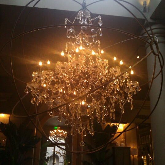 Photo taken at Restoration Hardware Gallery by Siv on 2/1/2012