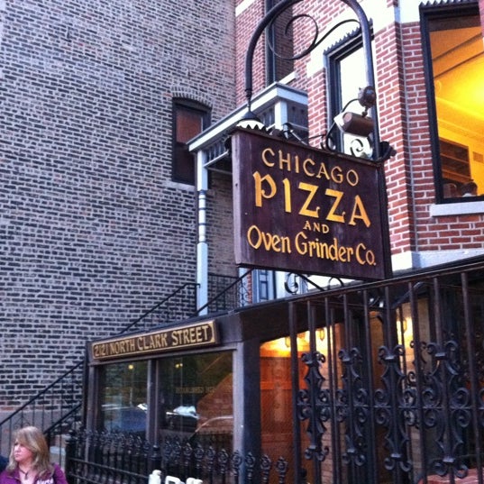 Chicago Pizza and Oven Grinder Co. Pizza Place in Chicago