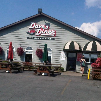 Photo taken at Dave&#39;s Diner by Tommy P. on 8/18/2011