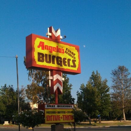 Photo taken at Angelo&#39;s Burgers by Matt B. on 8/18/2011