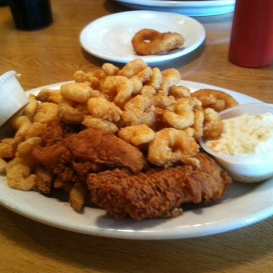 Mayflower Seafood Restaurant Rural Hall'da Deniz Ürünleri Restoranı