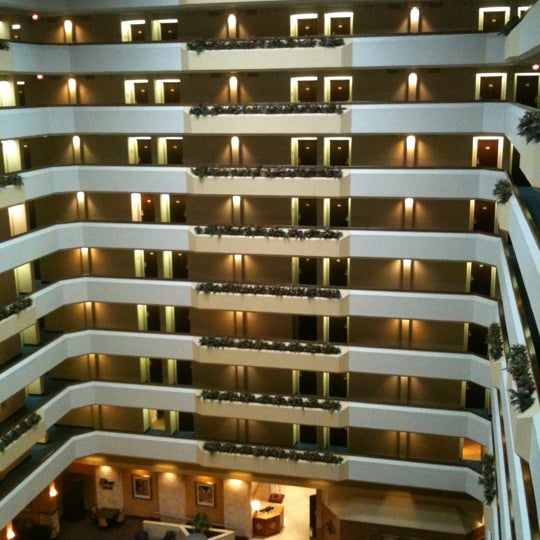 Foto scattata a Houston Marriott South at Hobby Airport da Kevin G. il 12/19/2011