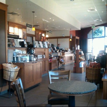 9/4/2011 tarihinde Daniel P.ziyaretçi tarafından Peet&#39;s Coffee &amp; Tea'de çekilen fotoğraf