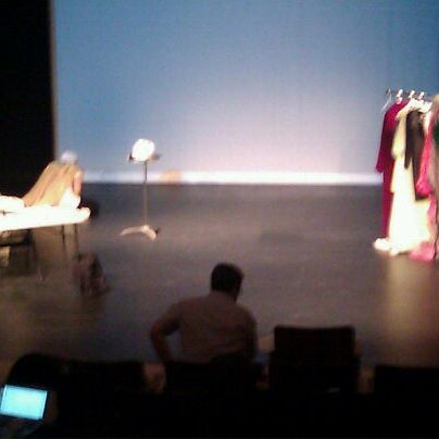 Foto tirada no(a) Pregones Theater por Pope J. em 9/30/2011