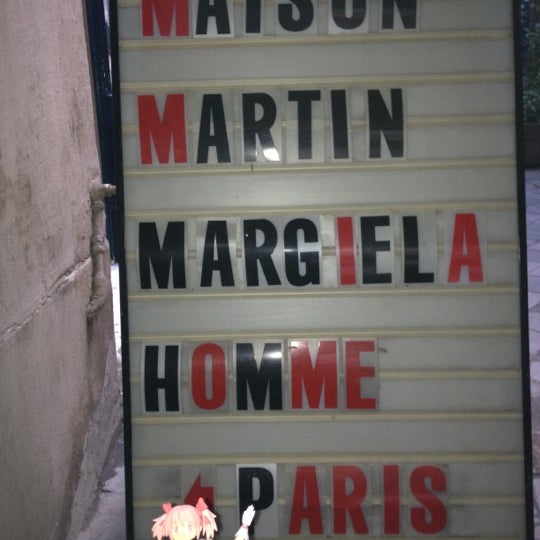 12/20/2011 tarihinde Takuya S.ziyaretçi tarafından Maison Margiela'de çekilen fotoğraf