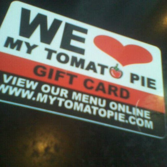 Снимок сделан в My Tomato Pie пользователем Cathy L. 5/12/2012