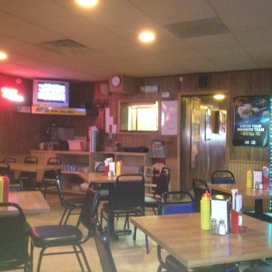 Photo taken at Danny&#39;s Bar &amp; Grill by Justin H. on 5/30/2012