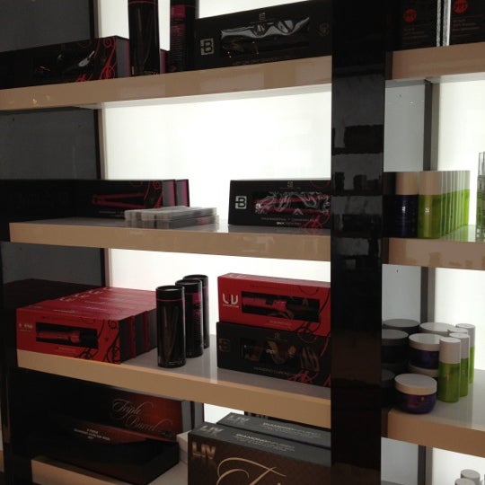 Brilliance New York Cosmetics Store in Miami Beach