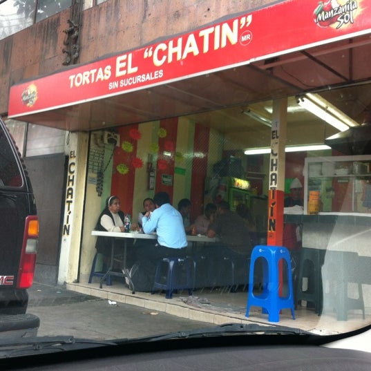 รูปภาพถ่ายที่ Tortas El Chatín โดย Marcelo A. เมื่อ 5/25/2012