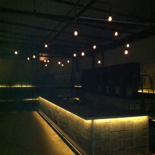 2/18/2012にUMBRA Bar &amp; LoungeがUMBRA Bar &amp; Loungeで撮った写真