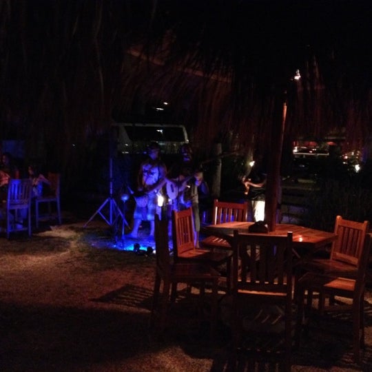 รูปภาพถ่ายที่ El Vaquero Bar โดย Esteban C. เมื่อ 4/8/2012