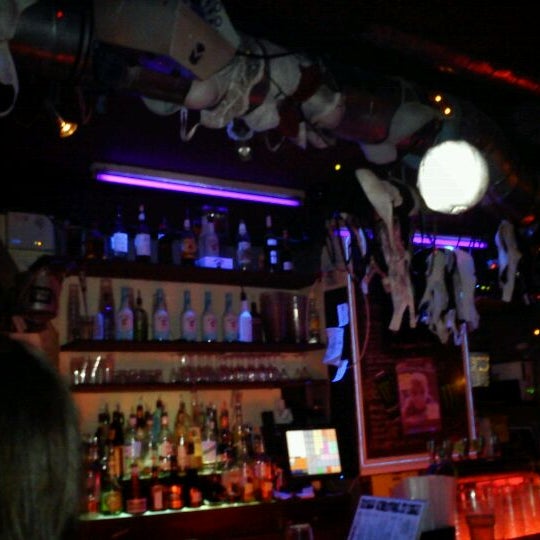 Le N'Importe Quoi Bar à Paris