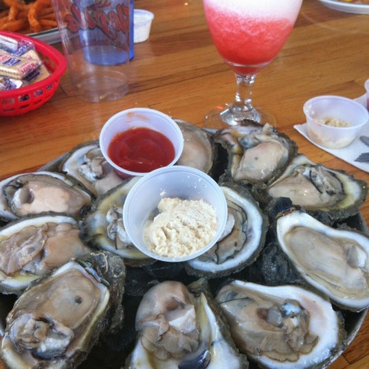 4/22/2012에 Shanael E.님이 Floyd&#39;s Cajun Seafood - Webster에서 찍은 사진