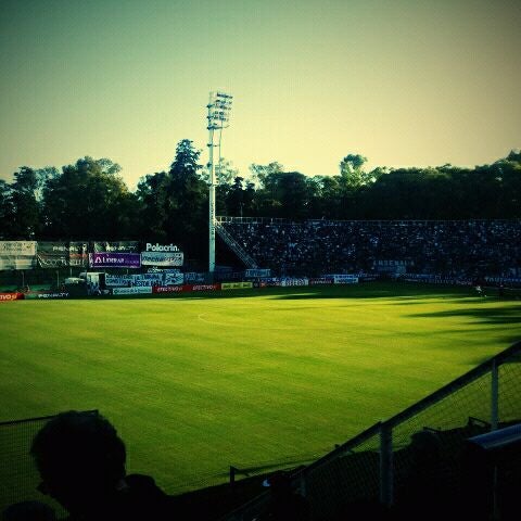 Photo taken at Estadio Juan Carmelo Zerillo (Club de Gimnasia y Esgrima de La Plata) by Alvaro L. on 3/24/2012