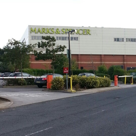 Photo prise au Marks &amp; Spencer par Olesja M. le9/6/2012