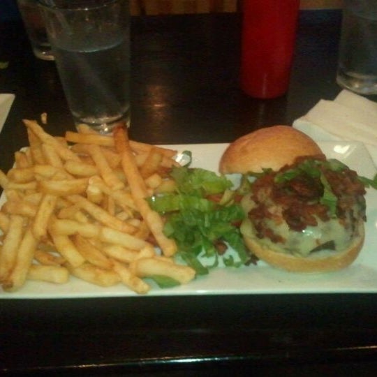 Photo taken at Burger Bistro by Frank E. on 5/27/2012