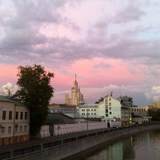 Комиссариатский мост москва