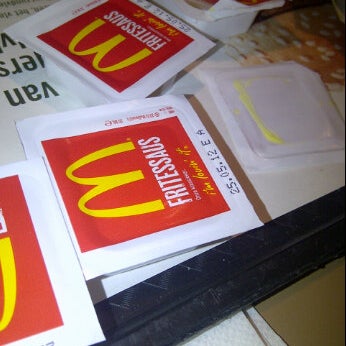 Das Foto wurde bei McDonald&#39;s von Remi R. am 4/9/2012 aufgenommen