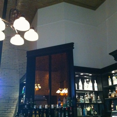 8/2/2012 tarihinde Stephanie L.ziyaretçi tarafından Republic Kitchen &amp; Bar'de çekilen fotoğraf