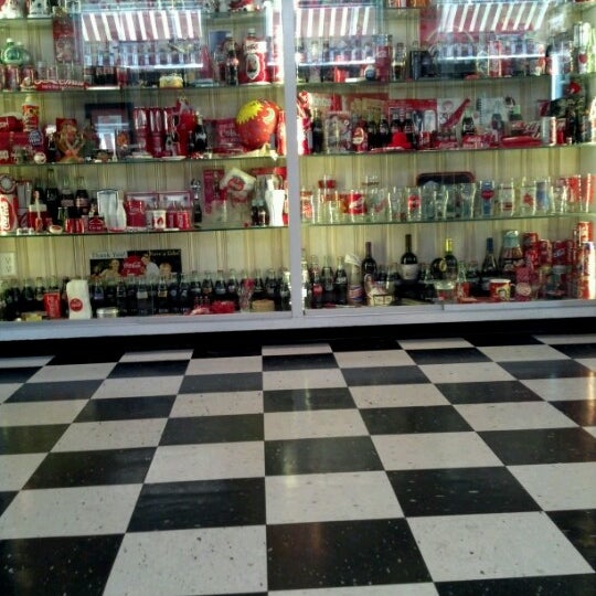 Photo taken at Big Al&#39;s Soda Fountain and Grill by Rickeroni on 6/19/2012